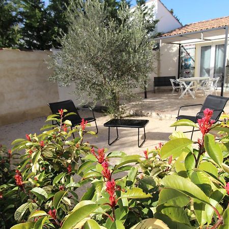 Ferienwohnung Les Bastidons De L'Isle - Le Saumane - 3 Etoiles Exterior foto